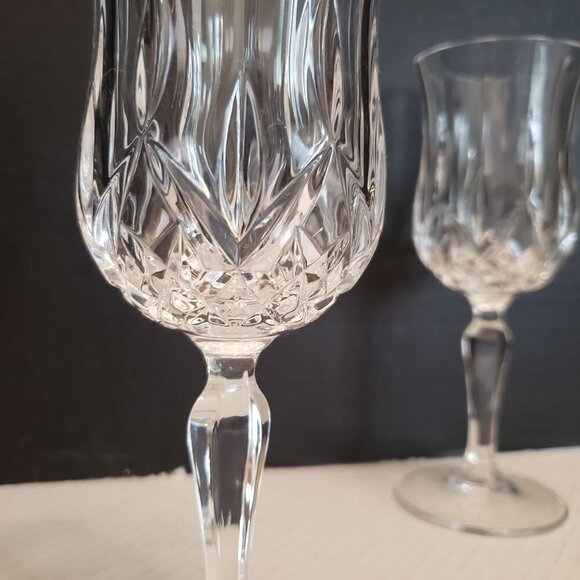 2 Royal Crystal Rock, Opera from Italy 8 oz Criss Cross Paneled Water Goblet - Picture 7 of 11